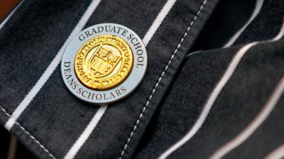 Dean's Scholars pin