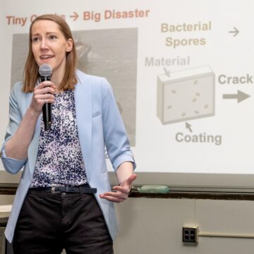 Ellen van Wijngaarden presents her winning Cornell 3MT